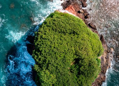 Islote Guanacaste (vertical)